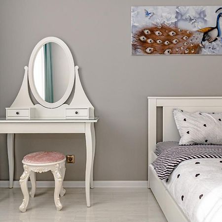 7 Я-41 Apartment Астана Екстер'єр фото