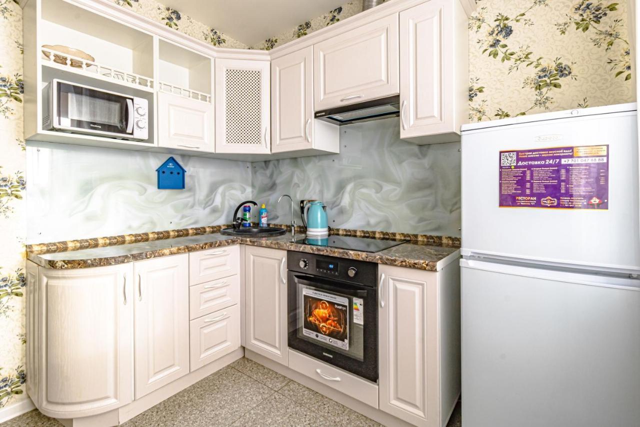 7 Я-41 Apartment Астана Екстер'єр фото