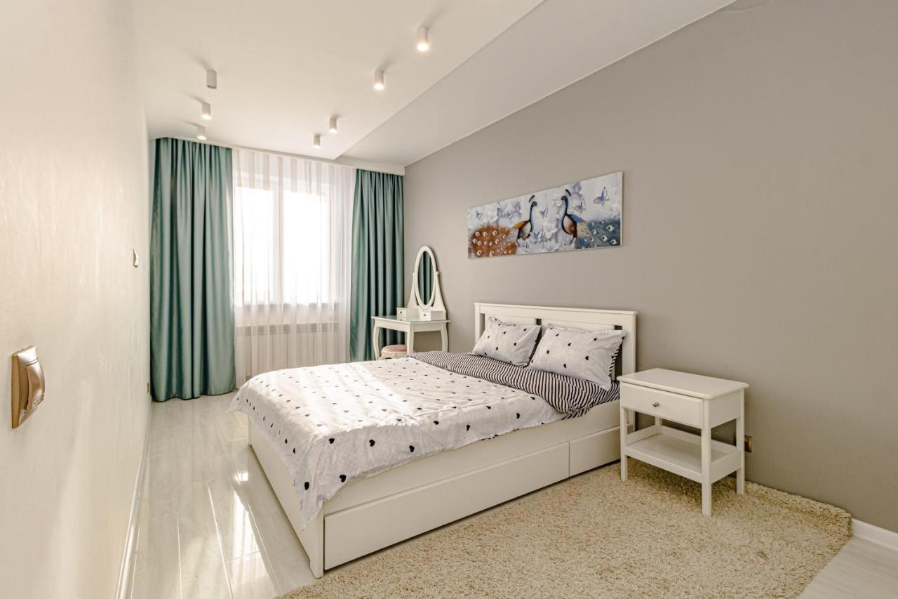 7 Я-41 Apartment Астана Екстер'єр фото